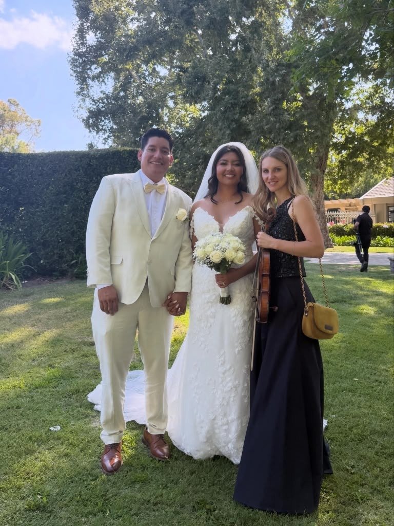Live violin at a wedding or event (85)