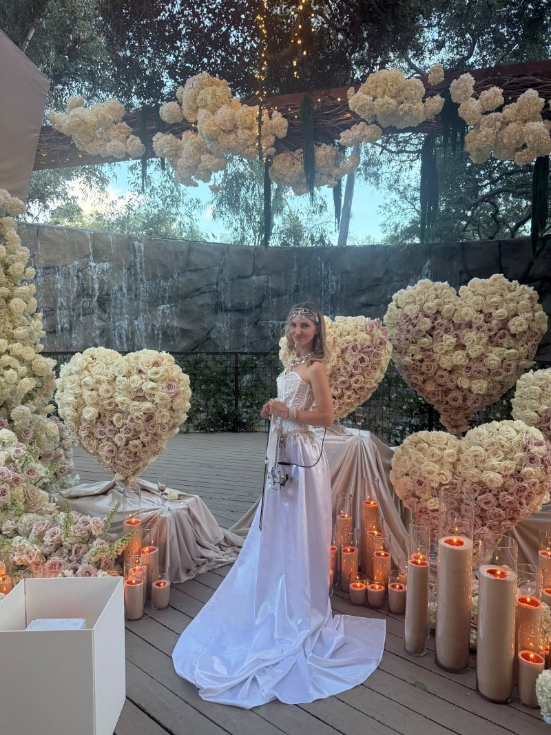 Live violin at a candlelit ceremony setting